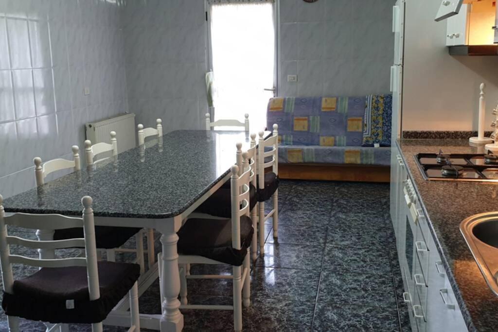 Casa Con Piscina Y Barbacoa Villa Freixido Dış mekan fotoğraf